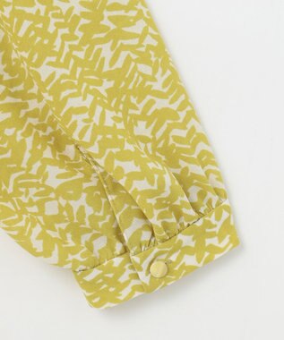 自由区 【洗える】ウェーブパターンプリント ブラウス ピスタチオ系