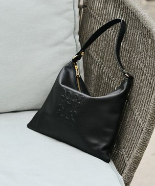 russet エンボスモノグラムショルダーバッグ(CE-1547) Black