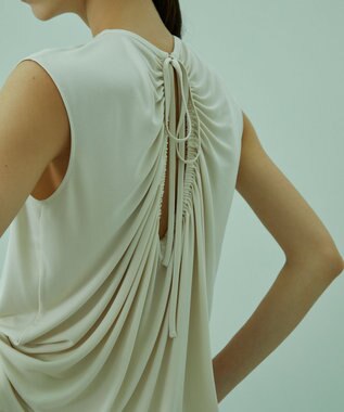 BEIGE， MELLE / ノースリーブトップス Ecru