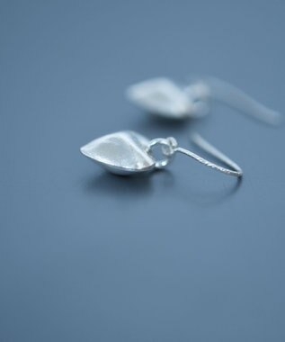 monshiro カレンシルバーハートピアスM シルバー