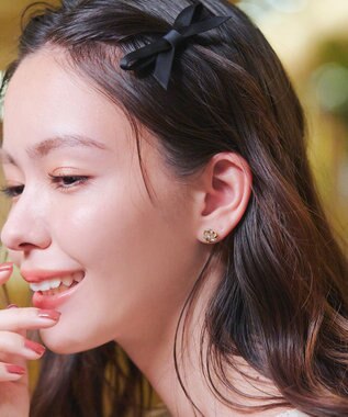 Tiaclasse 【安田美沙子さん着用・金属アレルギー対応】スウィングストーンピアス/イヤリング ピアス：ゴールド