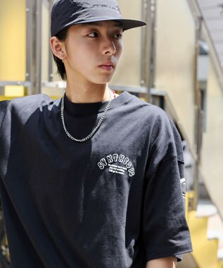 WEGO 【ユニセックス着用ITEM】アクセ付きストレートロゴT（SS） ブラック