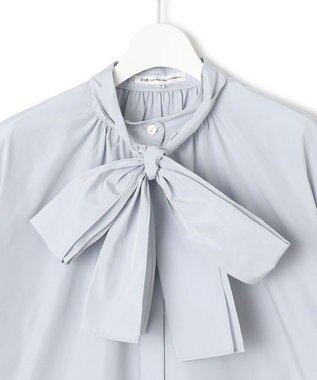 23区 【洗える】ライトメモリータフタ ボリュームボウタイ ブラウス スカイブルー系