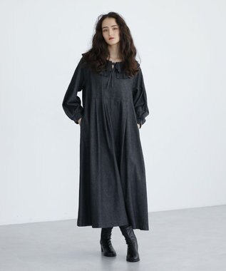 Green Parks ■ESCAR デニムラッフルカラーワンピース