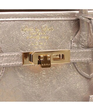 A.D.M.J. 【牛革】クラックメタル/イタリアンレザー前金具付トートM プラチナ