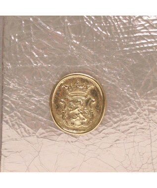 A.D.M.J. 【牛革】クラックメタル/イタリアンレザー前金具付トートM プラチナ