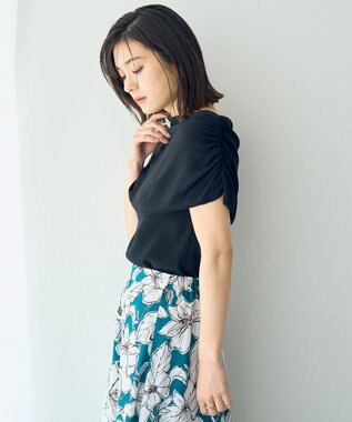 YECCA VECCA シャーリングオフショルニット Black