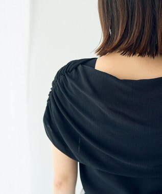 YECCA VECCA シャーリングオフショルニット Black