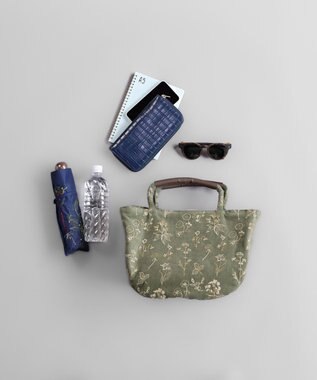 AND WOOL 花刺繍の半円バッグ グリーン