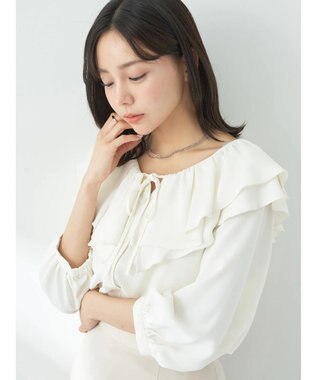 earth music&ecology メローラッフルブラウス Off White