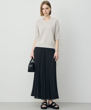 ICB ブライトコイル Vネックニット トープ