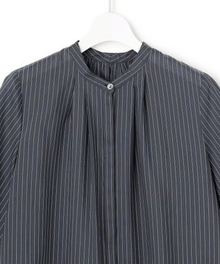 23区 【先行予約】ドライシアーストライプ フロントタック ブラウス ネイビー系