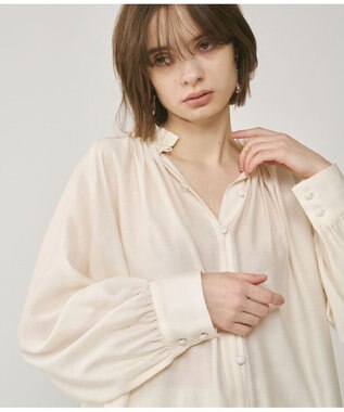 GRACE CONTINENTAL ヘムレースギャザートップ キナリ