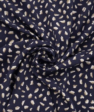Tiaclasse 【洗える】柄プリントブラウス ネイビー