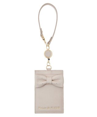 Maison de FLEUR クリアストーンリボンリールパスケース Grayish Pink