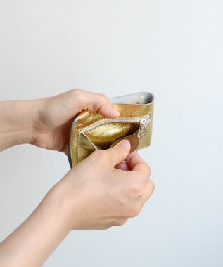 blancle メタリックレザー スマートウォレット GOLD