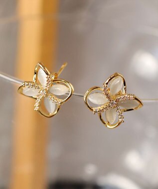 Tiaclasse 【金属アレルギー対応】ハイドランジアクリアピアス ゴールド