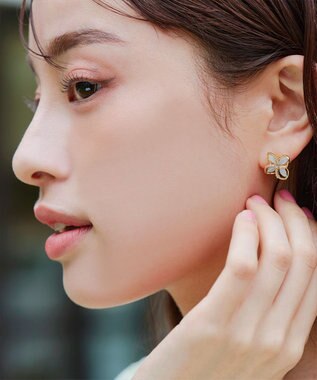 Tiaclasse 【金属アレルギー対応】ハイドランジアクリアピアス ゴールド