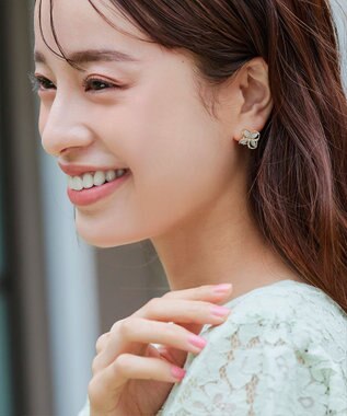 Tiaclasse 【金属アレルギー対応】ハイドランジアクリアピアス ゴールド