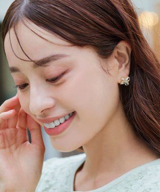 Tiaclasse 【金属アレルギー対応】ハイドランジアクリアピアス ゴールド