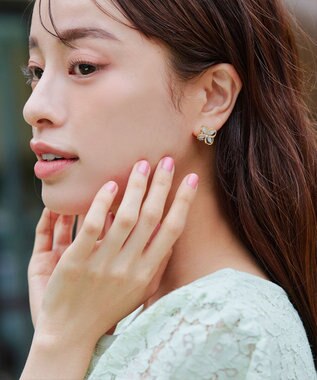 Tiaclasse 【金属アレルギー対応】ハイドランジアクリアピアス ゴールド