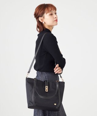 LA BAGAGERIE ひねり金具付きエレガンストート　Mサイズ ブラック