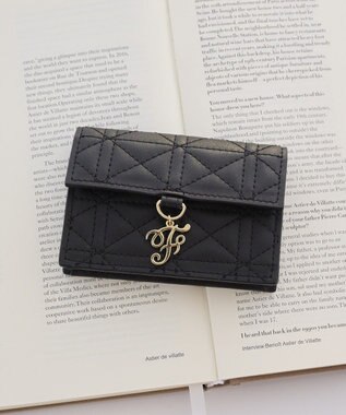 Maison de FLEUR キルティングカードケース