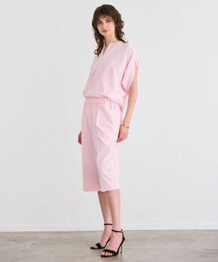 BEIGE， 【接触冷感/UVカット/洗える・BAILA 8.9月合併号掲載】YANN / Vスリットプルオーバーブラウス Pink