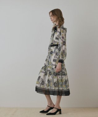 GRACE CONTINENTAL オーナメントフラワープリントワンピース キナリ