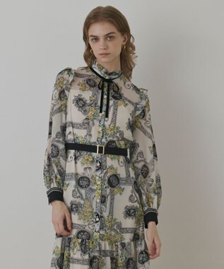 GRACE CONTINENTAL オーナメントフラワープリントワンピース キナリ