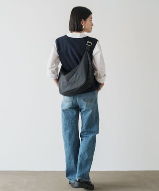 russet ラウンドビッグショルダーバッグ(CE-1292) Black2（シルバー金具）