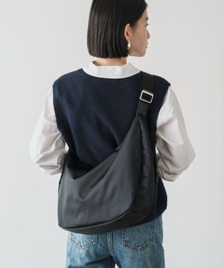 russet ラウンドビッグショルダーバッグ(CE-1292) Black2（シルバー金具）