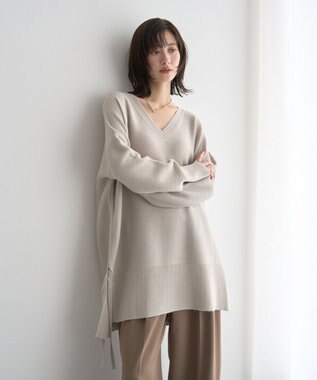 YECCA VECCA Vネックドロストデザインニット