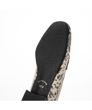 MODE ET JACOMO <D'ICI>スクエアトゥモチーフローファー アイボリーカタオシ