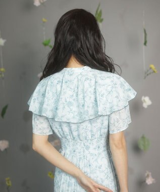 Green Parks ｄａｚｚｌｉｎ　フレンチスリーブ花柄ワンピース Green