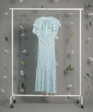 Green Parks ｄａｚｚｌｉｎ　フレンチスリーブ花柄ワンピース Green