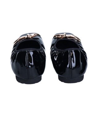 Bridget Birkin 【PARADIS COULEUR】スクエアトウメタルリボンバレエシューズ ブラックエナメル