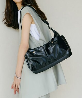 TOPKAPI 【Breath TOPKAPI】【軽量430g】Train 防水ポリエステル ワイド ショルダーバッグ ブラック