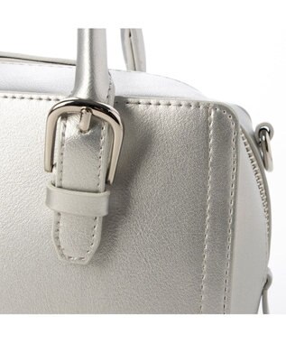 UNBILLION 【テレビ ドラマ着用アイテム】カシュカシュ cachecache / ベルトディテール横長ボストンバッグ シルバー