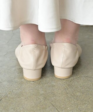 nouvelleRobe Oū 【本革・高反発】Big Buckle pumpsビッグバックル ヒールパンプス ベージュ