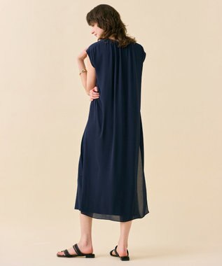 BEIGE， 【WEB限定・洗える】MELISSA / バックシフォンスキッパーロングワンピース Navy