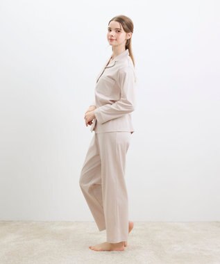 une nana cool 【綿100%】60/1 シルケットスムース 長袖開襟 MADE WITH LIBERTY FABRIC ライトベージュ