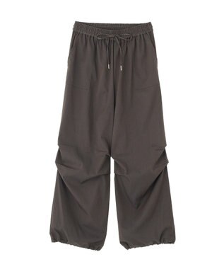 Green Parks 表面感サテンタックパンツ Charcoal Gray