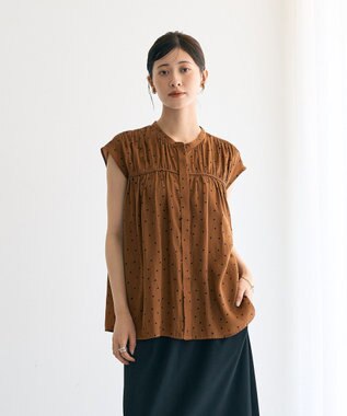 YECCA VECCA ドット柄ギャザーブラウス Camel