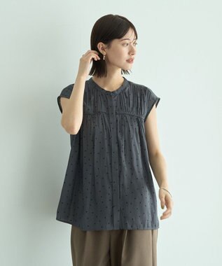 YECCA VECCA ドット柄ギャザーブラウス Camel