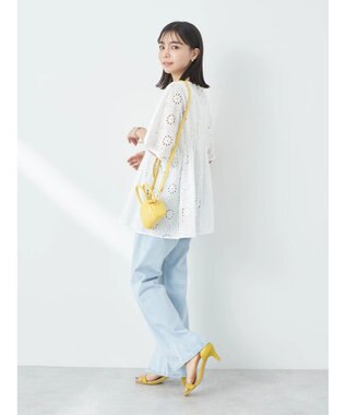 earth music&ecology コットンレースＶネックブラウス Off White