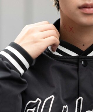 WEGO 【ユニセックス着用ITEM】グラフィックパファースタジャン ブラック