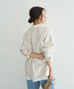 YECCA VECCA 起毛ロゴプルオーバー Ivory