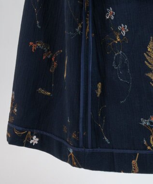 muuc ボタニカル刺繍のワンピースドレス ネイビー