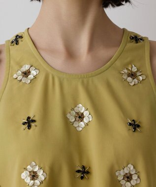 GRACE CONTINENTAL ビジューノースリーブトップ イエロー